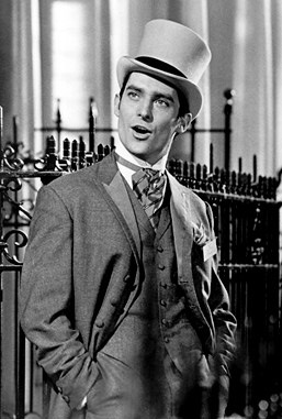 Jeremy Brett som Freddy i "My Fair Lady" (1964)